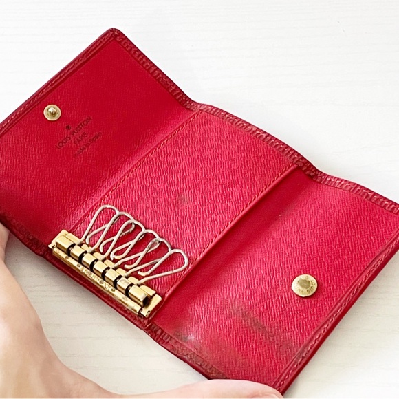 Louis Vuitton red epi leather 6 key ring case - Picture 5 of 12